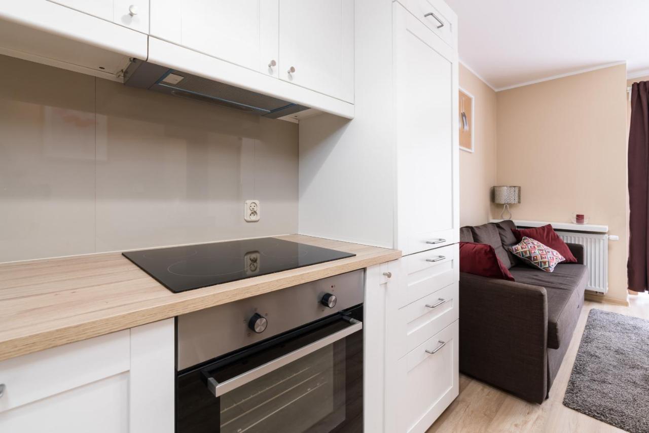 Czarnieckiego Apartment With Balcony Poznan By Noclegi Renters Exteriér fotografie