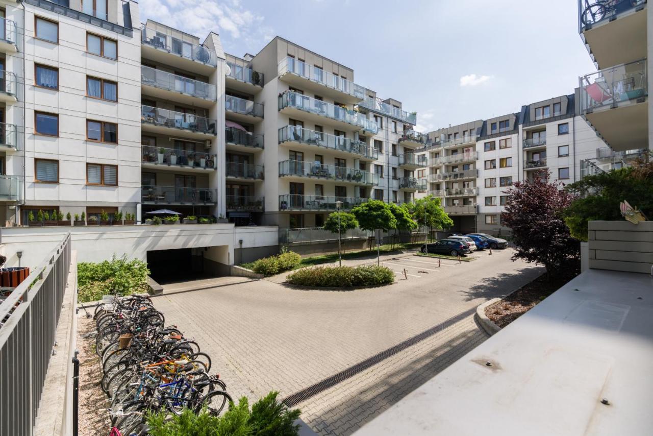 Czarnieckiego Apartment With Balcony Poznan By Noclegi Renters Exteriér fotografie
